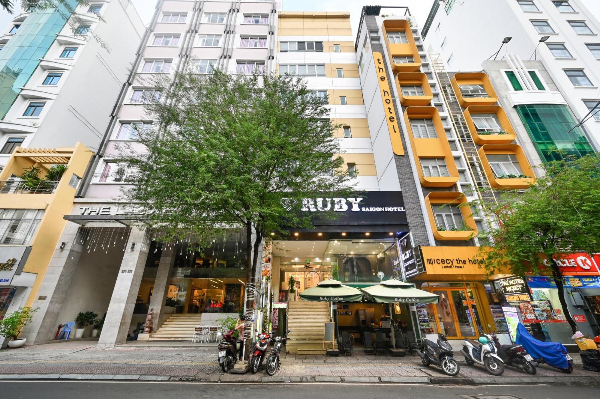 Ruby Saigon Hotel - Ben Thanh Ho Chi Minh Zewnętrze zdjęcie