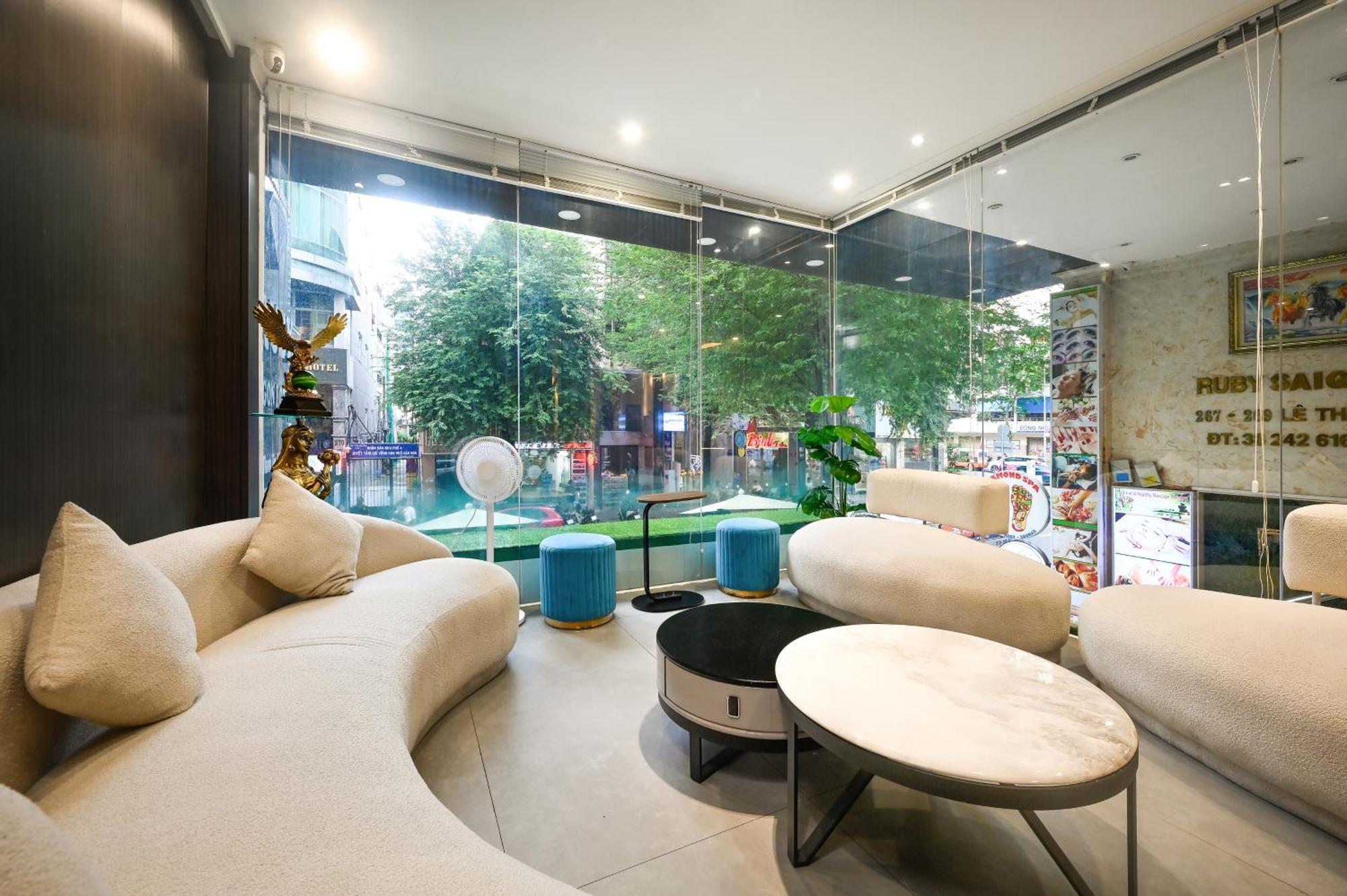 Ruby Saigon Hotel - Ben Thanh Ho Chi Minh Zewnętrze zdjęcie